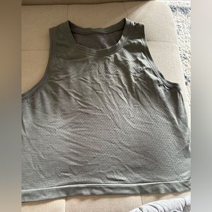 Lululemon Crop Tank - Size 4/6 (No Tags)